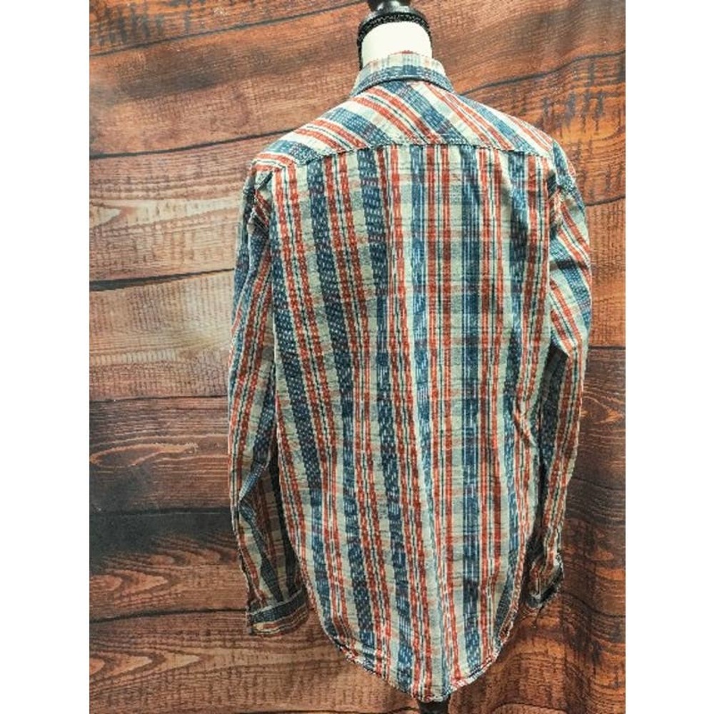 L.O.G.G button up shirt - Picture 3 of 4